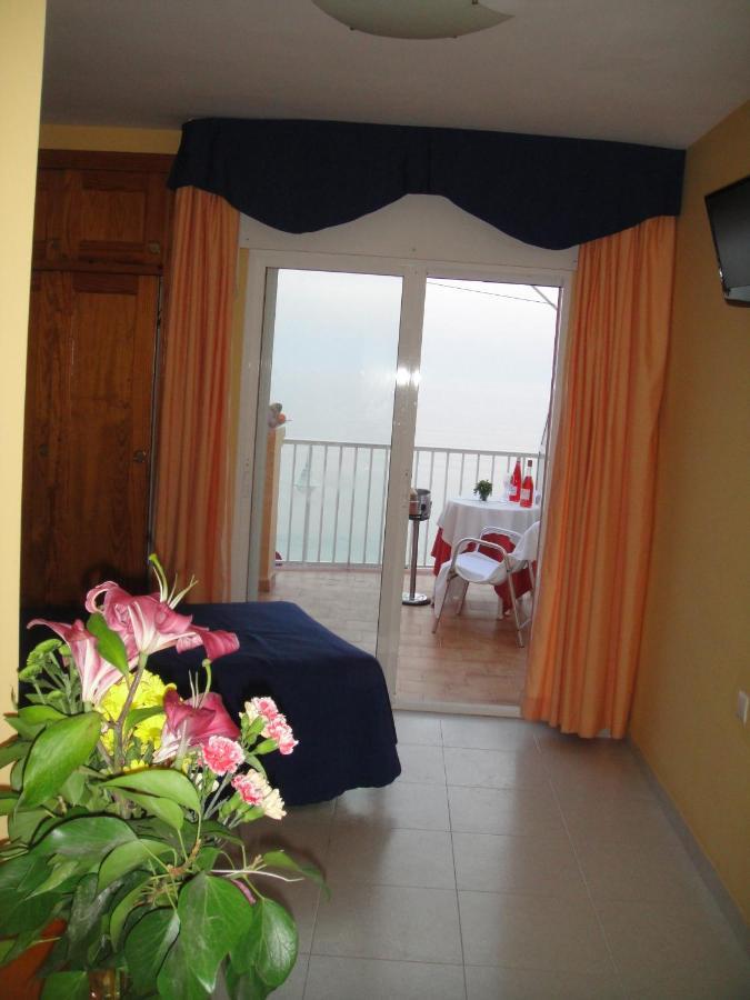 Costa Sol 2*